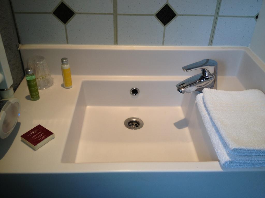Les 4 Vallees Hotel Albertville Luaran gambar