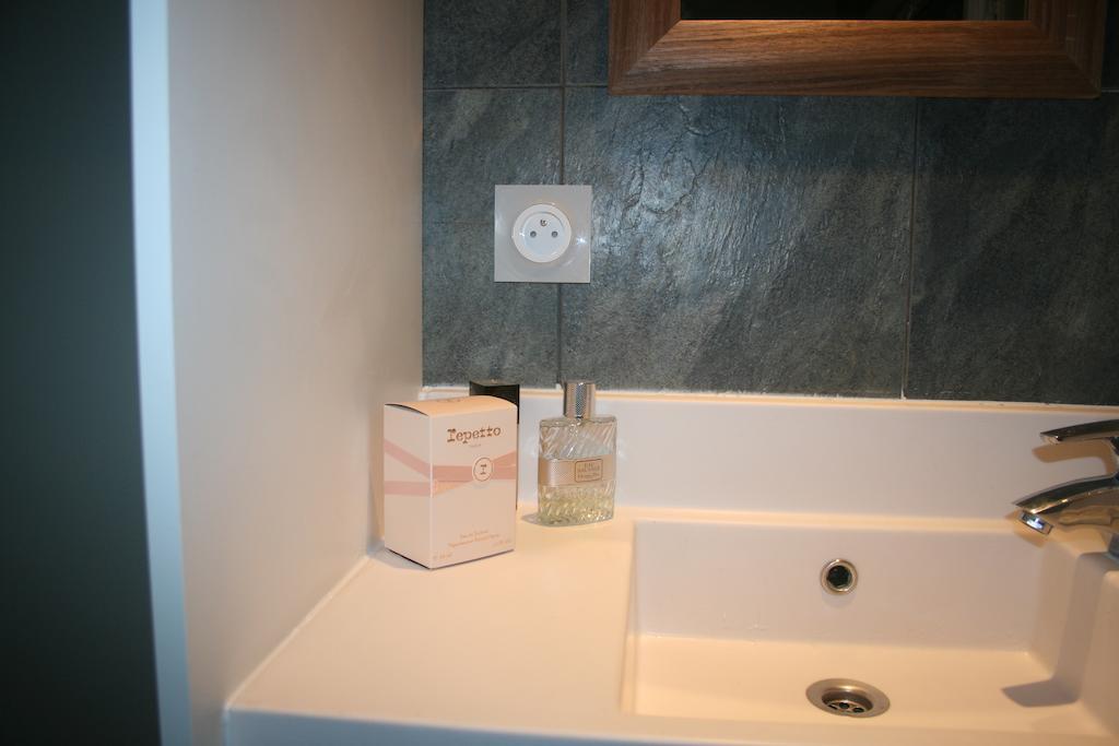 Les 4 Vallees Hotel Albertville Bilik gambar