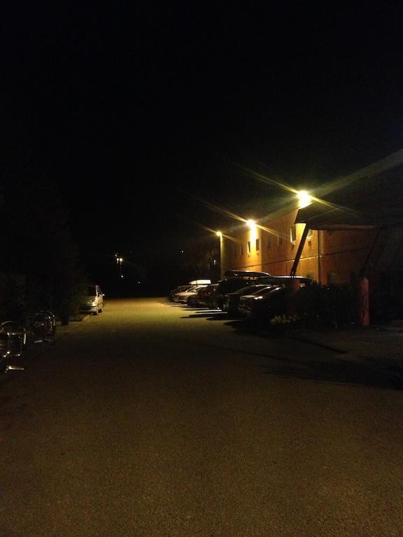 Les 4 Vallees Hotel Albertville Luaran gambar
